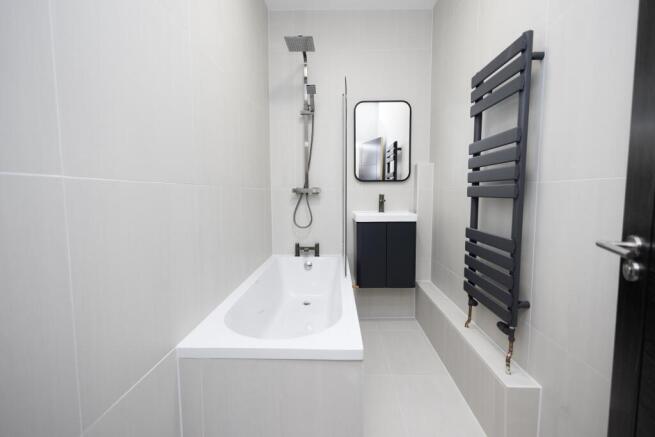 3-19 Bathroom