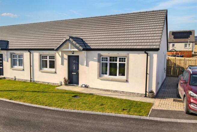 10 CROFTMOYDEN STREET