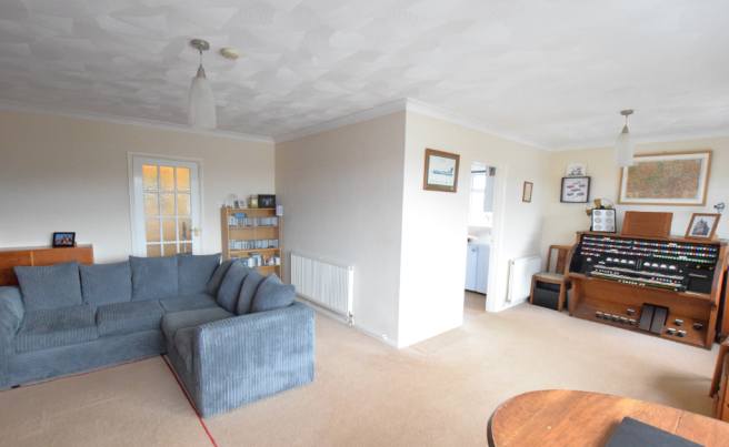 Living Room (2)