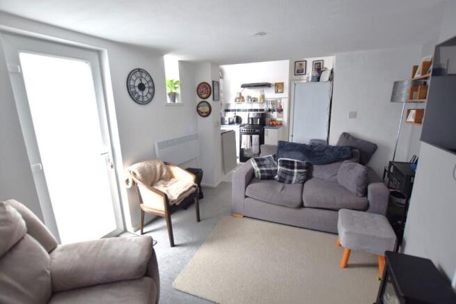 Living Room (2)