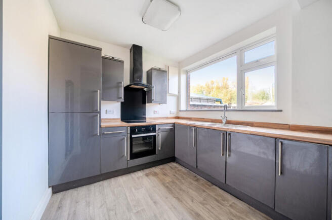 1372735-20-68ff6d...