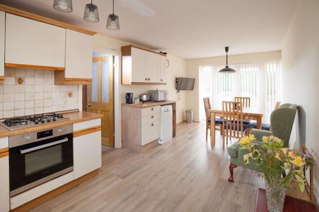Kitchen / Breakfast Room 
