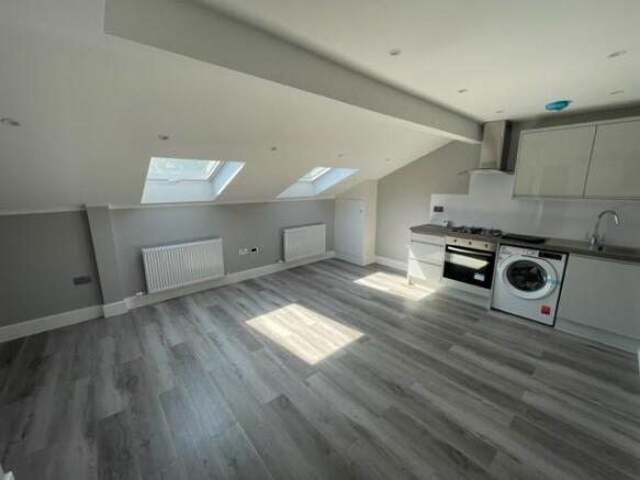 Pioneer Studio (002)