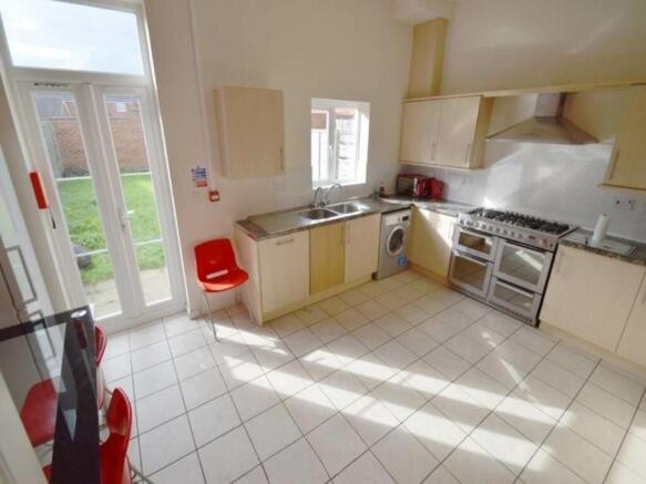 COMMUNAL (KITCHEN _ 
