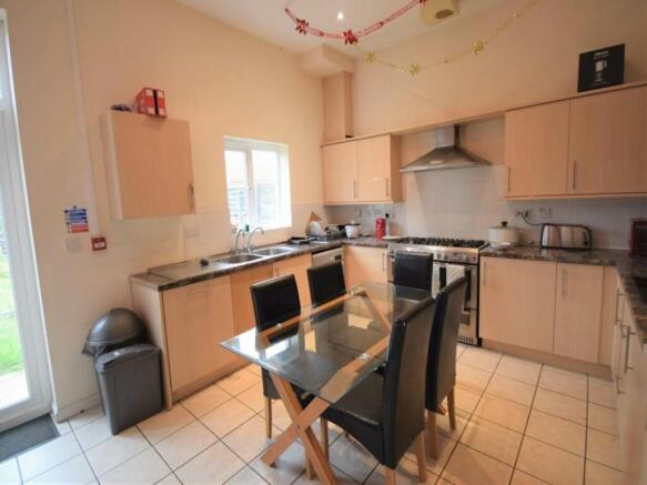 COMMUNAL (KITCHEN _ 