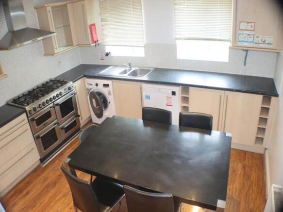 8b7ade72-5b15-4ffd-9