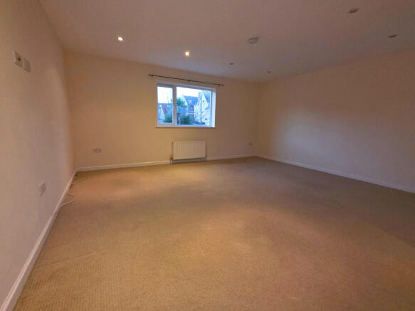 cd967cff-e055-480...