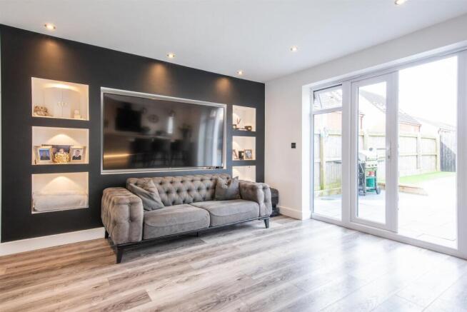 Lounge/Diner/Kitchen