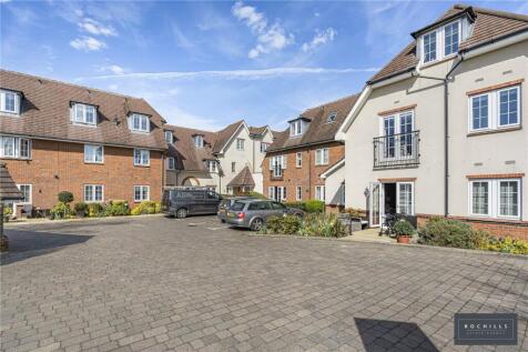 Between Streets, Cobham, Surrey, KT11