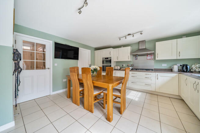 Kitchen / Dining Room