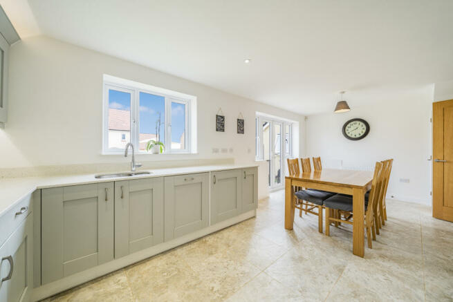 Kitchen / Dining Room