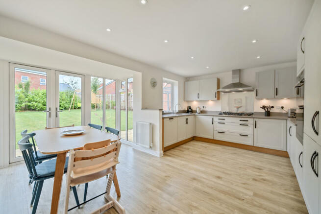 Kitchen / Dining Room