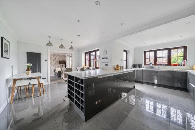 Kitchen / Breakfast Room