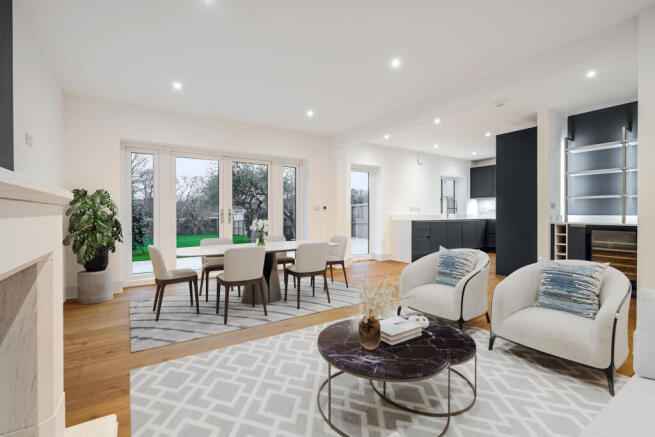 Kitchen / Dining Room