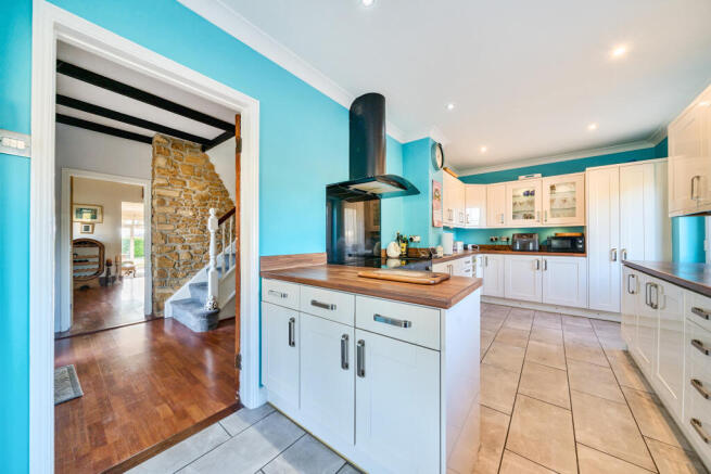 Kitchen / Breakfast Room