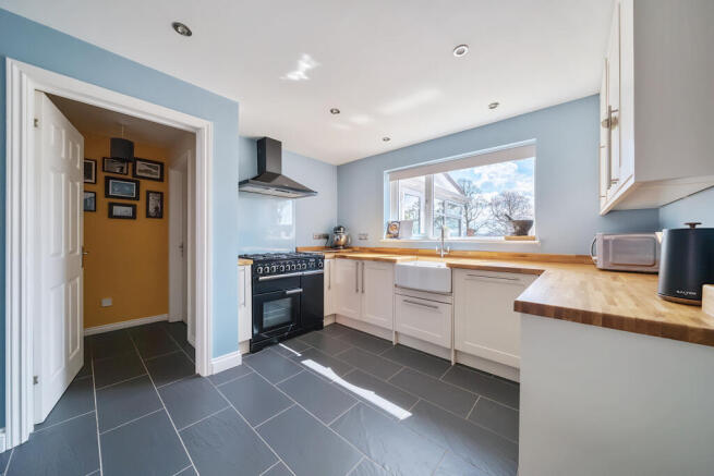 Kitchen / Dining Room