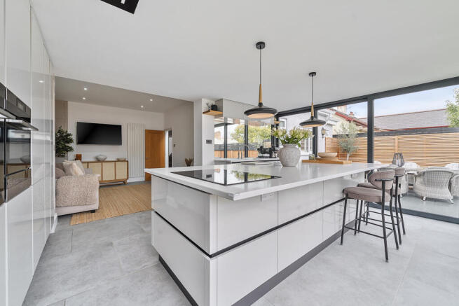 Kitchen / Breakfast Room