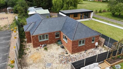 Crowland Road, Eye, PE6