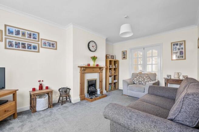 Tintern Avenue, U...