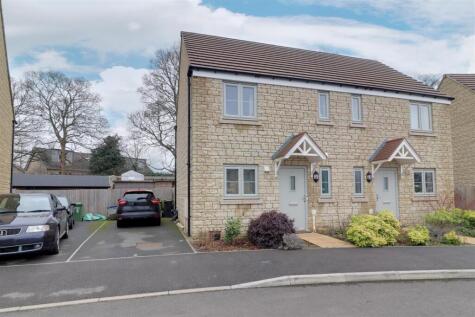 Sycamore Grove, Chalford Hill
