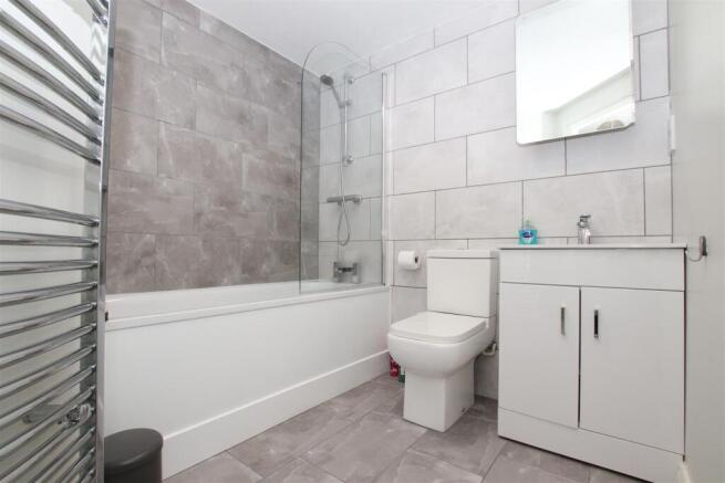 Bathroom.JPG