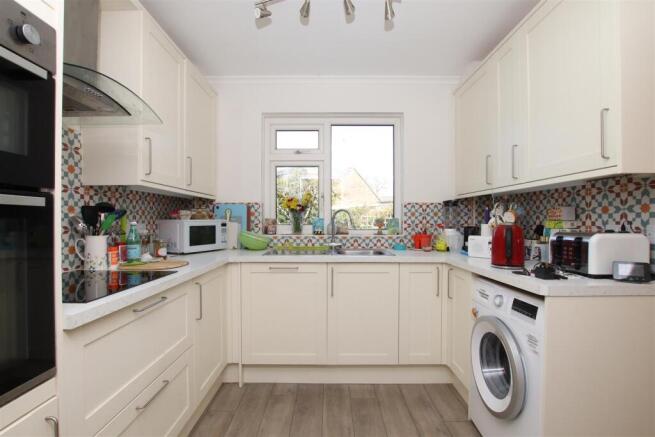 Kitchen.JPG