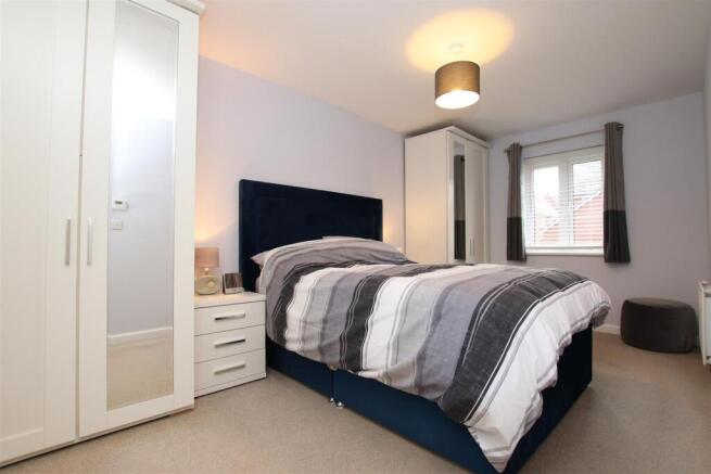 Bedroom 1.JPG