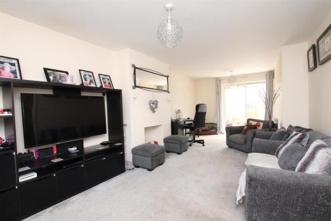 Living Room.JPG