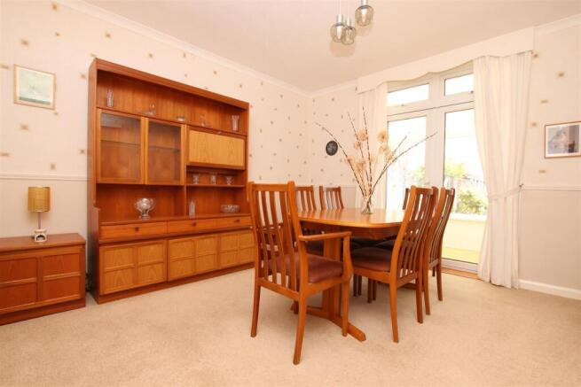 Dining Room.JPG