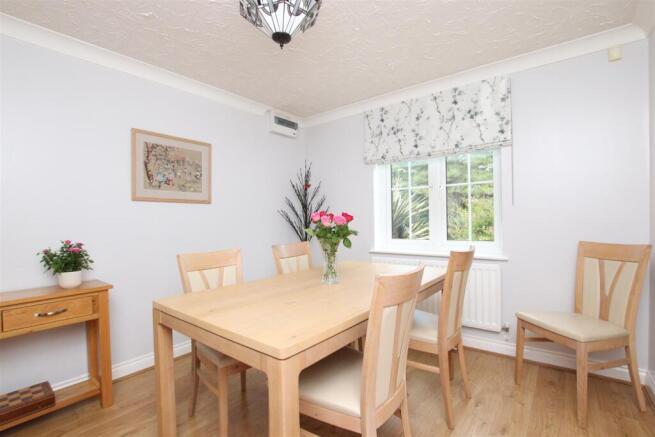 Dining Room.JPG