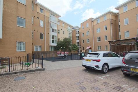 Richmond Court, Exeter