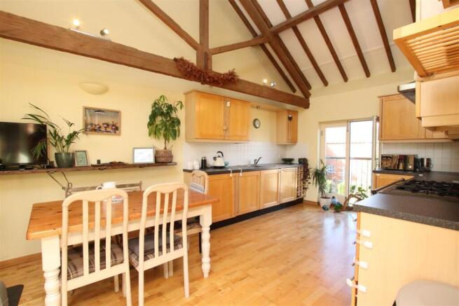 Kitchen.JPG