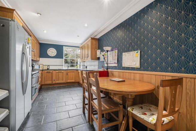 Kitchen Dining Room.JPG