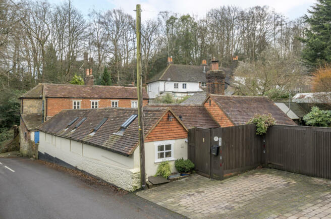2 bedroom bungalow  for sale Haslemere