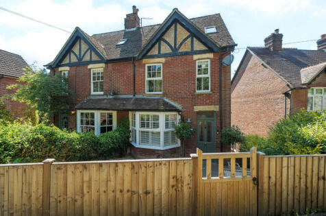 Sturt Road, Haslemere, Surrey, GU27