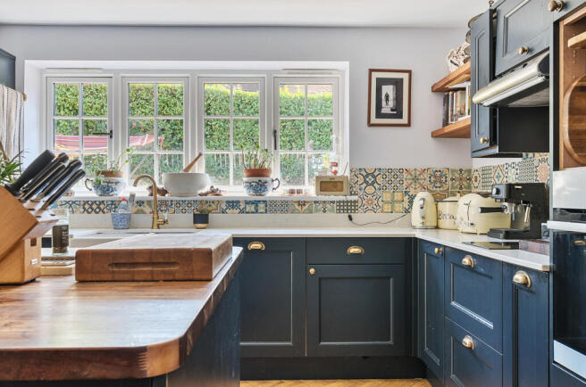 1321134-2-68714aa...