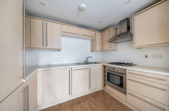 1349665-11-68b951...