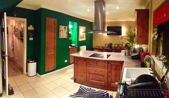 Kitchen.JPG