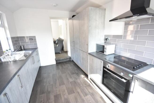 19 Claremont Road photos01