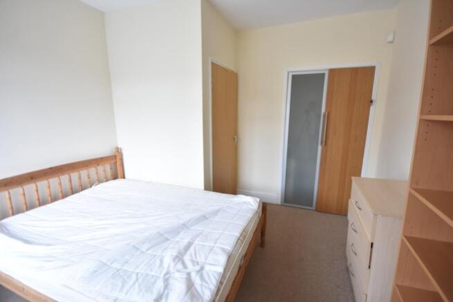 32 Grosvenor Rd, flat 2 pics4