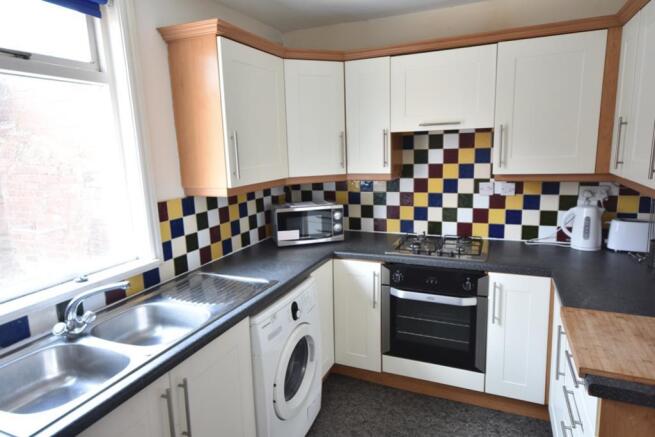 22 Lyndhurst Avenue photos04