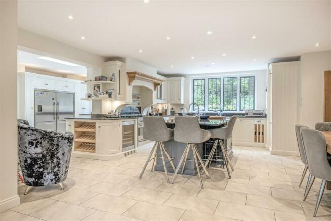 Kitchen/Breakfast Room