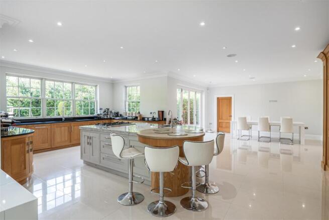Kitchen/Breakfast/Family Room