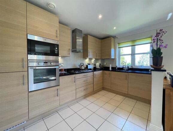 Open-Plan Kitchen/Living Room