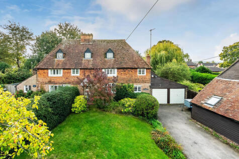 Newchapel Road, Lingfield