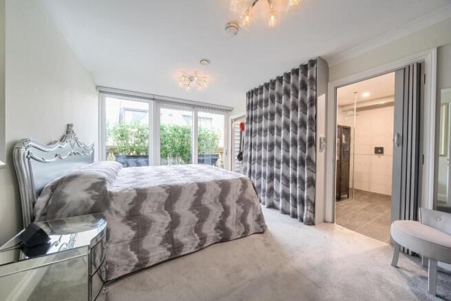Main bedroom