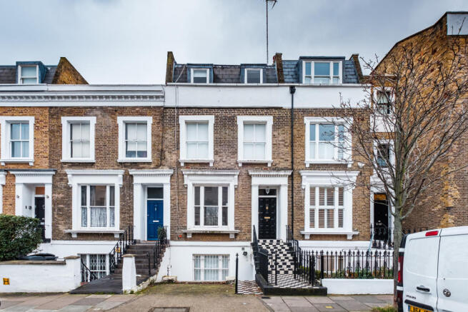 5 bedroom terraced house to rent in Britannia Road, Fulham, SW6, SW6