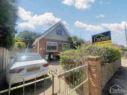 Fernheath Road, Bournemouth, BH11 8