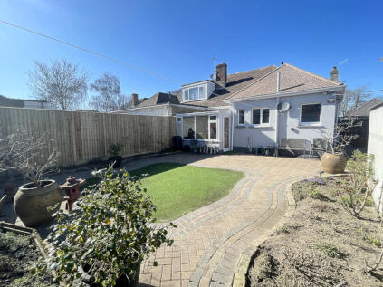 Weymans Avenue, Bournemouth, BH10 7