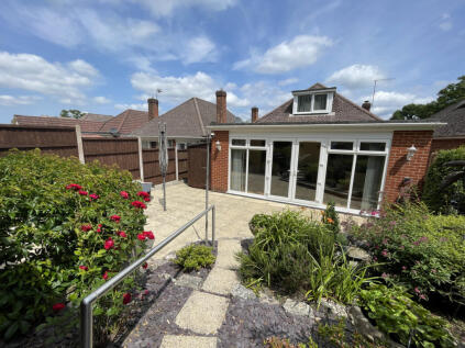 Wicket Road, Bournemouth, BH10 5